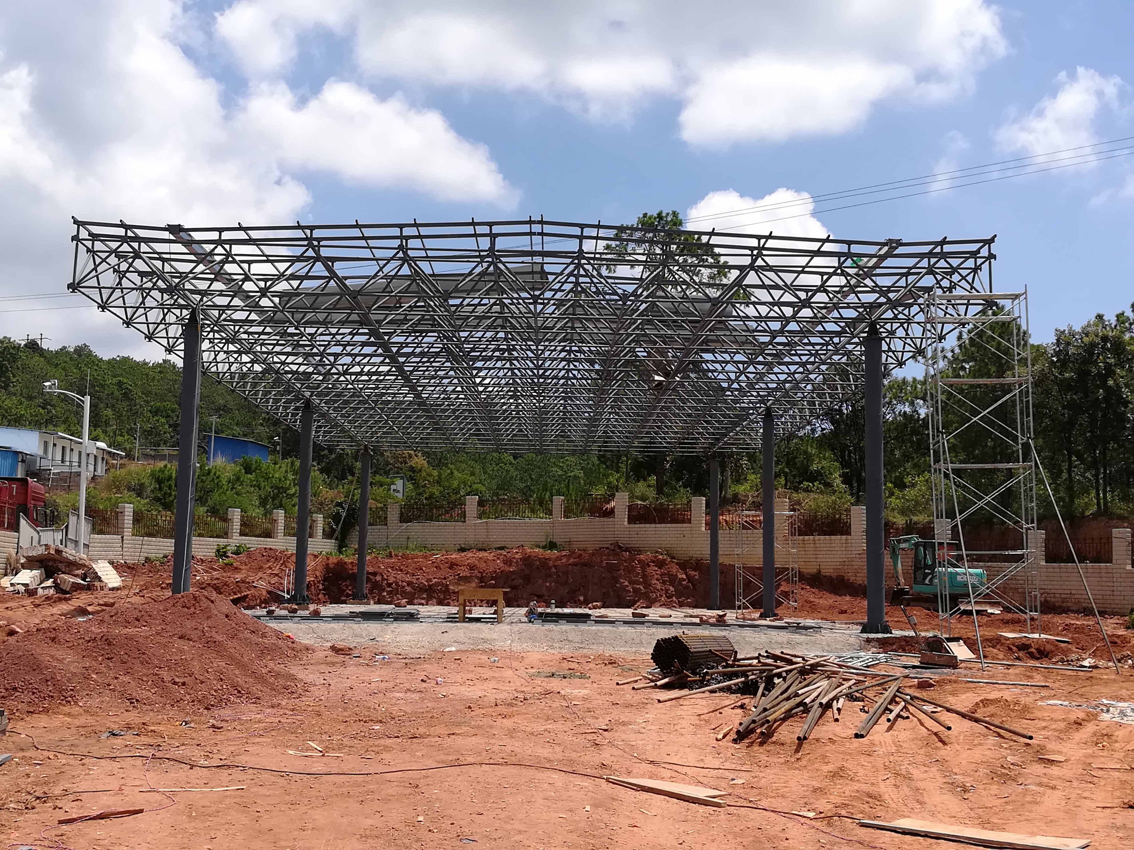 东方加油站网架屋面