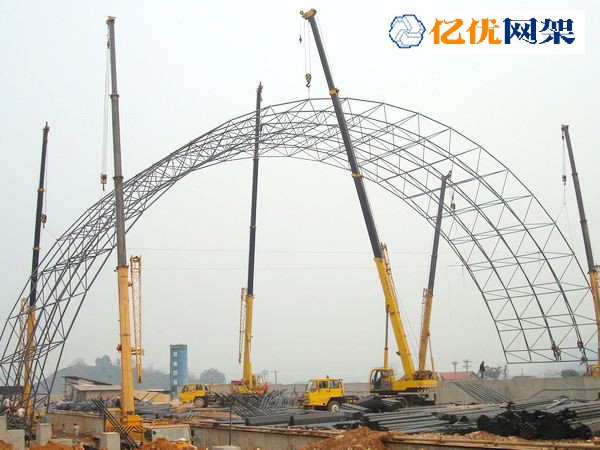 东方干煤棚网架