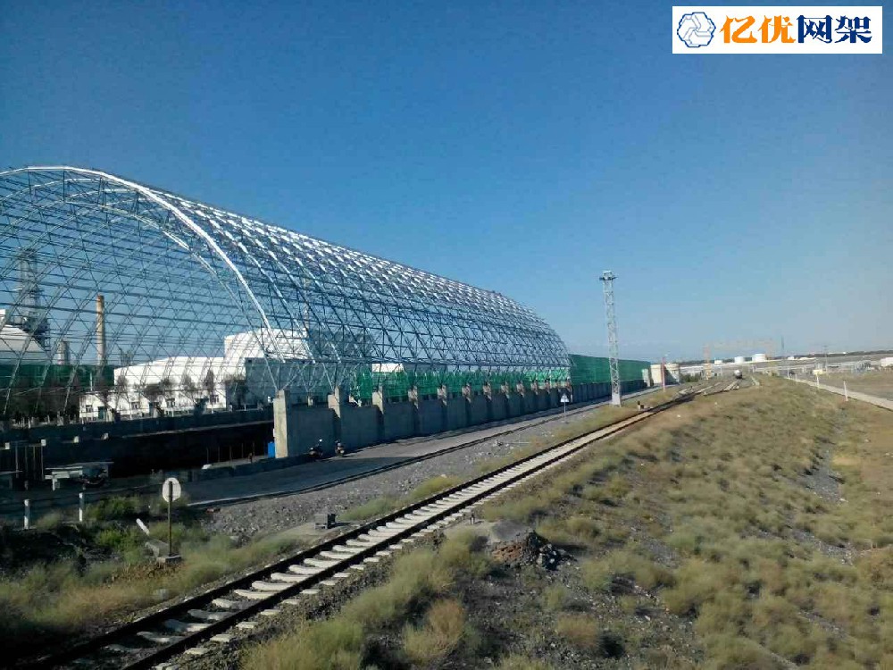 东方中石油独山子石化干煤棚网架