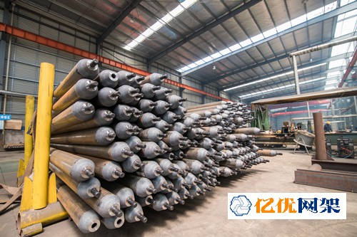 东方网架抛丸车间